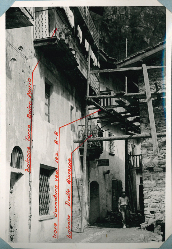 La facciata della casa dei Bugni