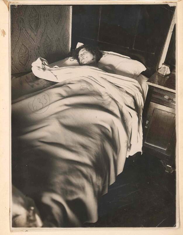 Il cadavere di Vittoria Nicolotti nel suo letto
