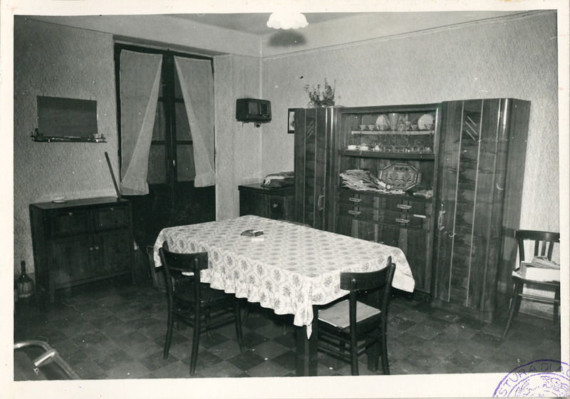 La stanza da pranzo dell’abitazione della famiglia Perseghin-Birro