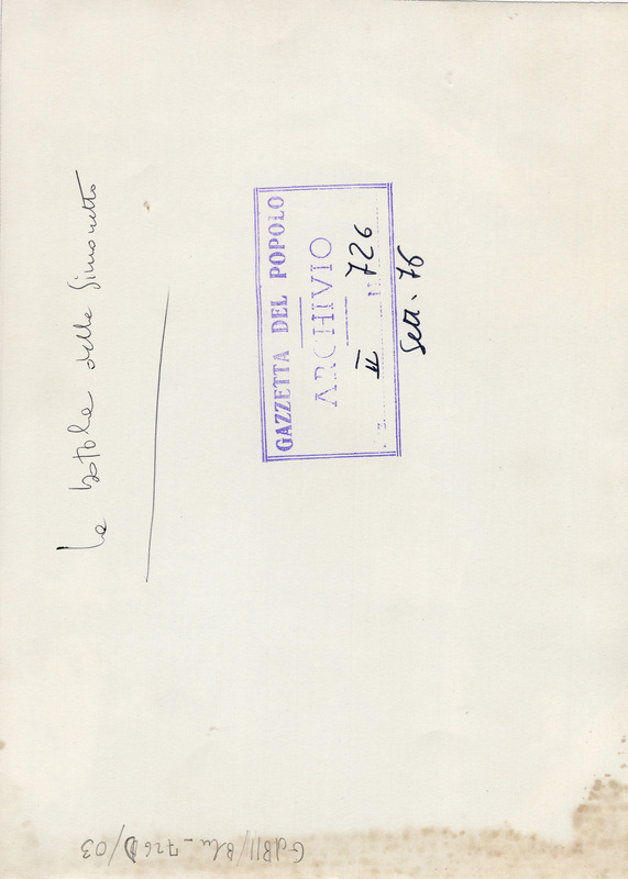 La botola della Simonetto
GDP II/blu_726D/03
Timbro: Gazzetta del Popolo ARCHIVIO Sez. II N. 726 Sett. 76