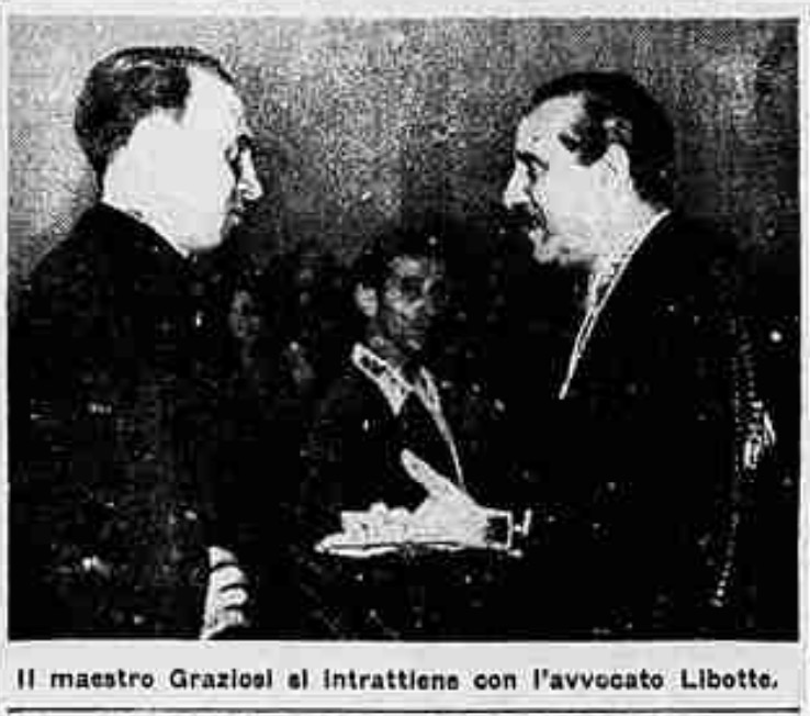 "Il maestro Graziosi si intrattiene con l'avvocato Libotte"