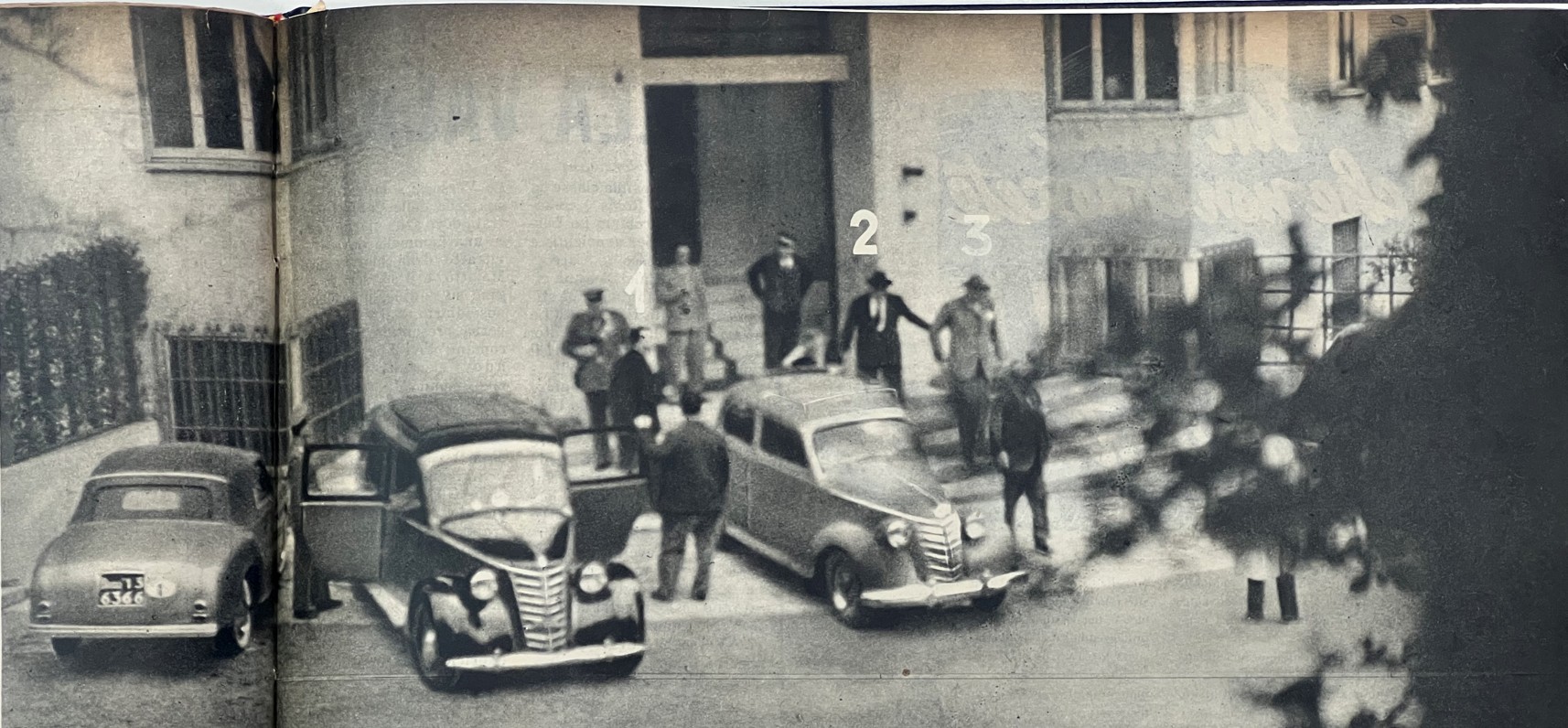 EPC-1952-04-26-p54-B