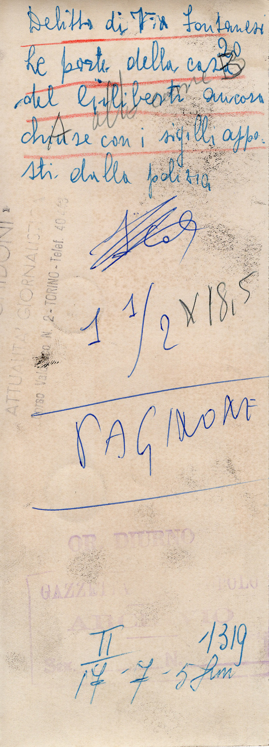 La porta della casa di Mario Giliberti con i sigilli della polizia