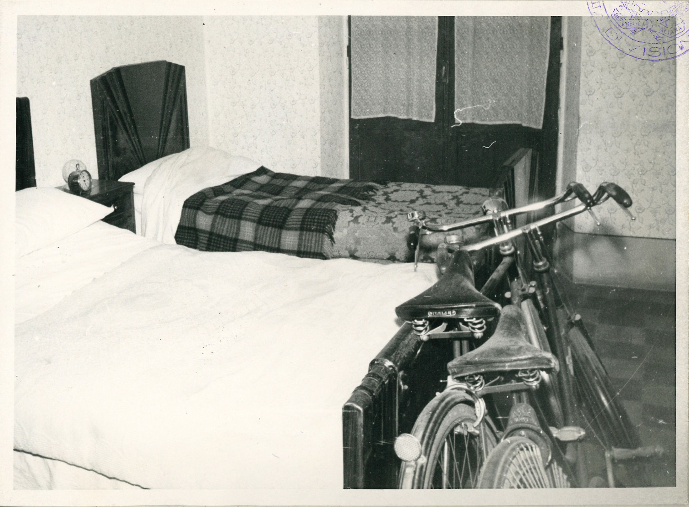 La camera da letto nell’abitazione della famiglia Perseghin-Birro