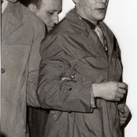 Ritaglio della sagoma di Francesco Virdis tra gli inquirenti