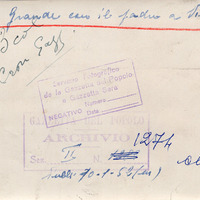 Ettore Grande con il padre a Villafranca Piemonte dopo l’assoluzione