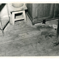 Dettaglio della cucina di Angela Romele dove si è svolto il crimine