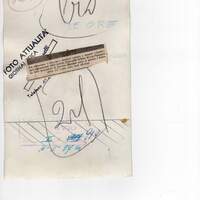 Giocatori del lotto davanti ad una ricevitoria con affissi i numeri legati al delitto Virdis