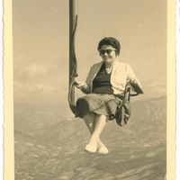 Jole Giannelli in seggiovia, Abetone (PT), 12 agosto 1954