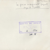 La giacca insanguinata scoperta nei pressi della cascina Simonetto durante le indagini sulla “strage di Villarbasse”